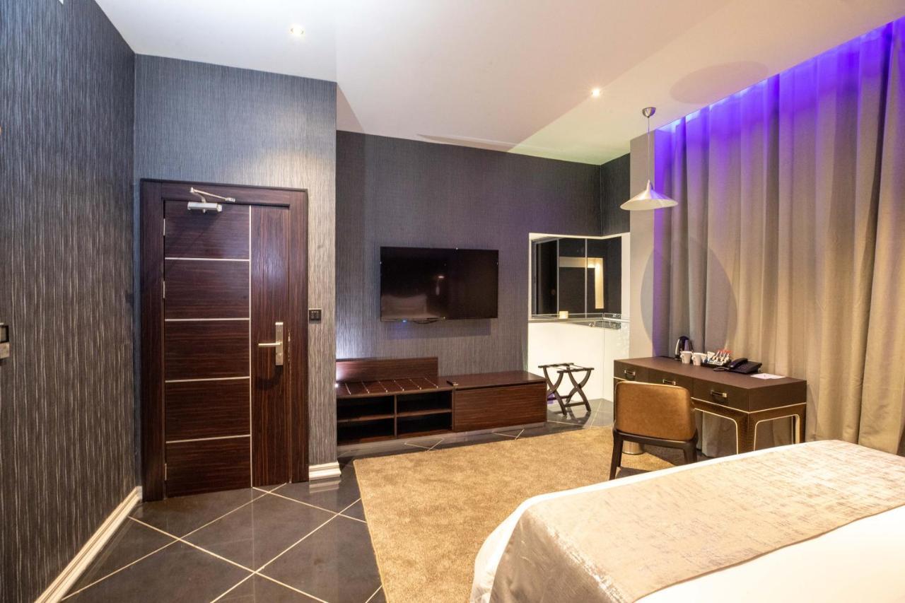 Bon Hotel Tripod Оверри Экстерьер фото