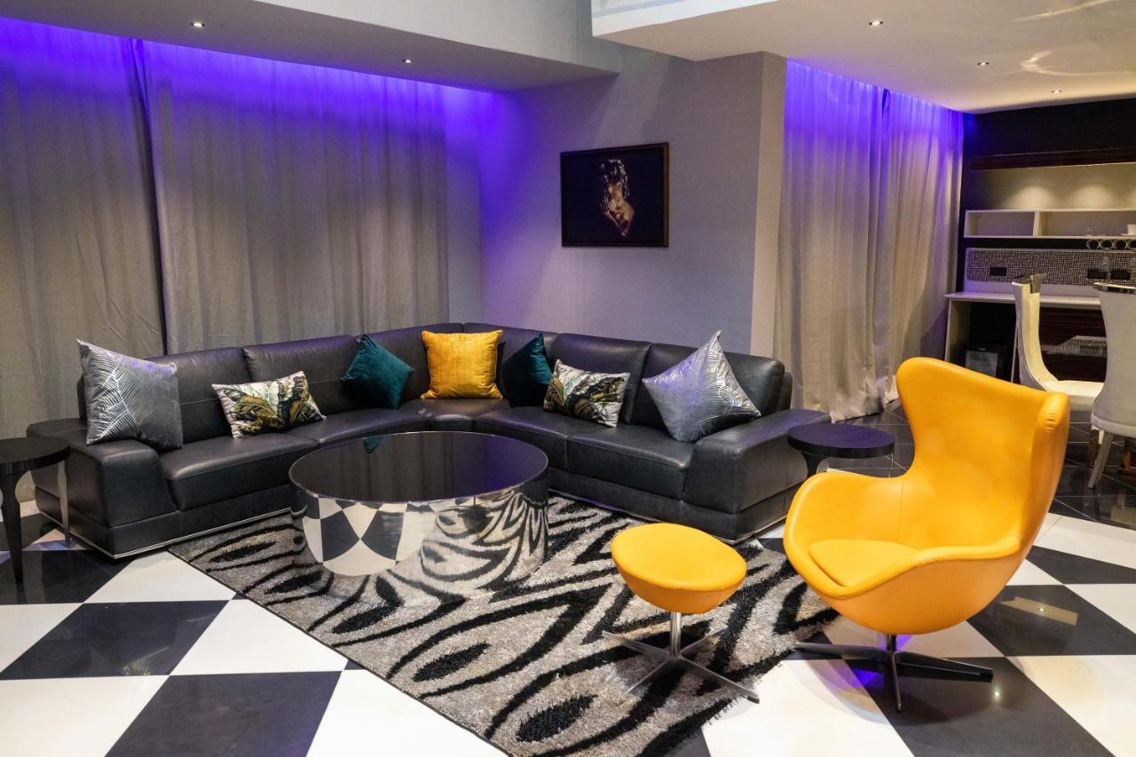 Bon Hotel Tripod Оверри Экстерьер фото